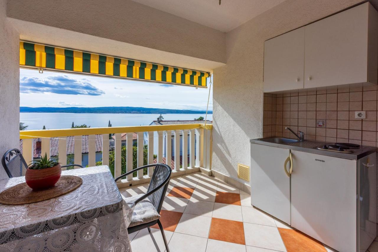 Apartments Neno Crikvenica Exterior photo